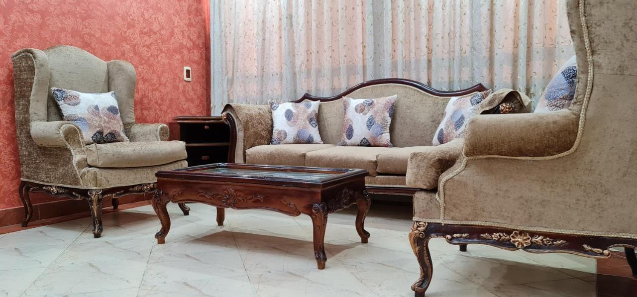 Comfy 3 Bedrooms Apartment in Cairo 96 Buitenkant foto